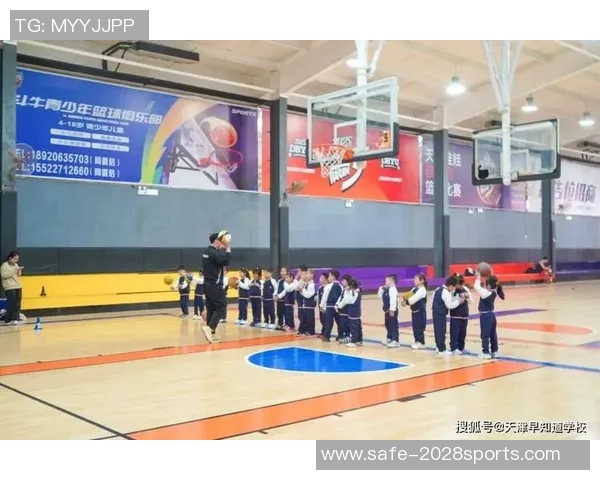 篮球与明星的奇妙邂逅让运动与娱乐交织出精彩瞬间